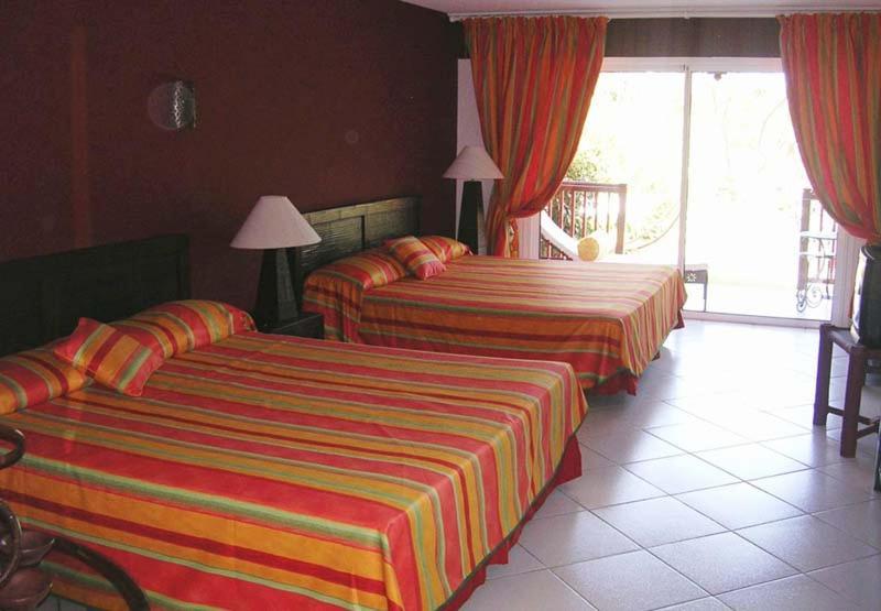 Tropical Court Hotel Montego Bay Eksteriør bilde