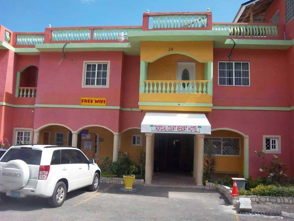Tropical Court Hotel Montego Bay Eksteriør bilde